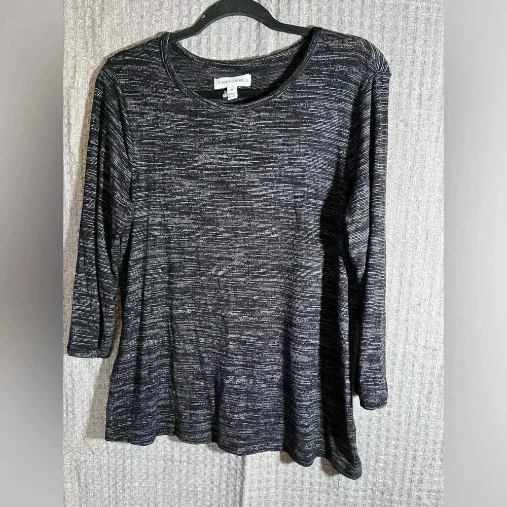 Emily Daniels women’s size M long sleeve black and white tunic Top